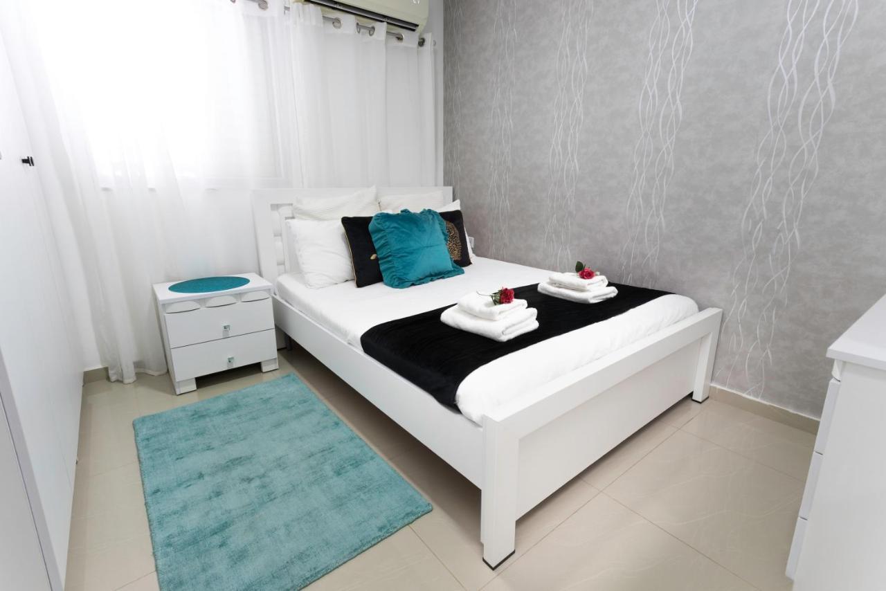 Ferienwohnung Yalarent Seaview 3Br Apt - Families Only Eilat Exterior foto